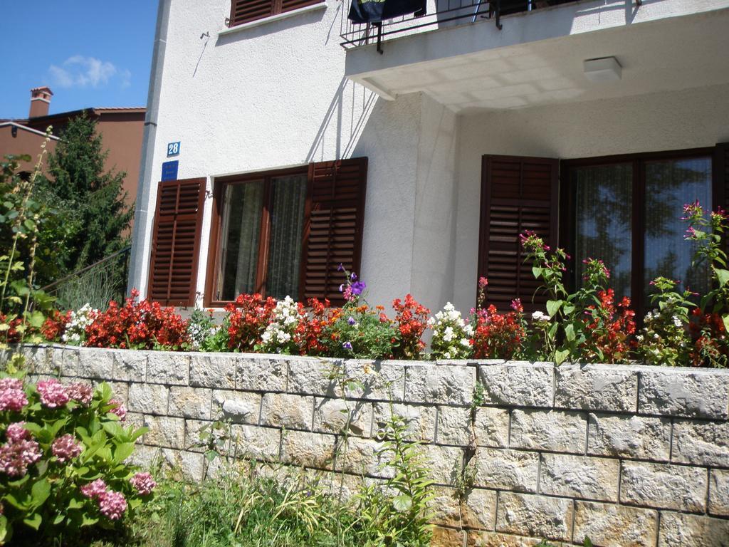 Apartments Katja Poreč Exterior foto