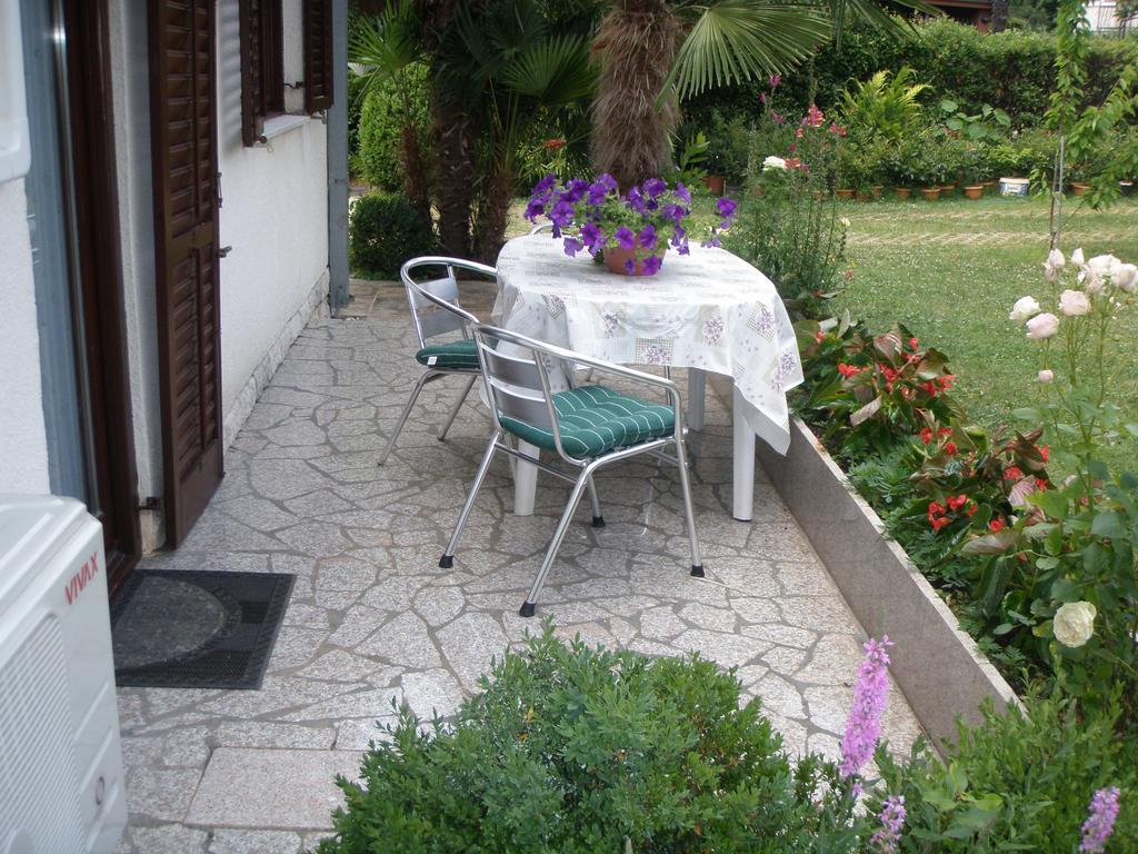 Apartments Katja Poreč Exterior foto